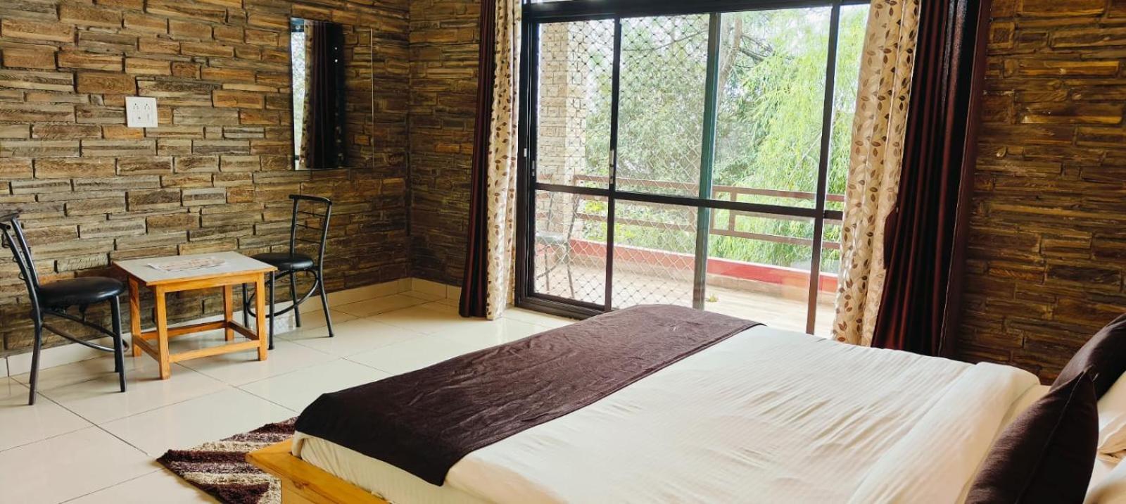 Rudra Retreat Otel Hawalbagh Oda fotoğraf