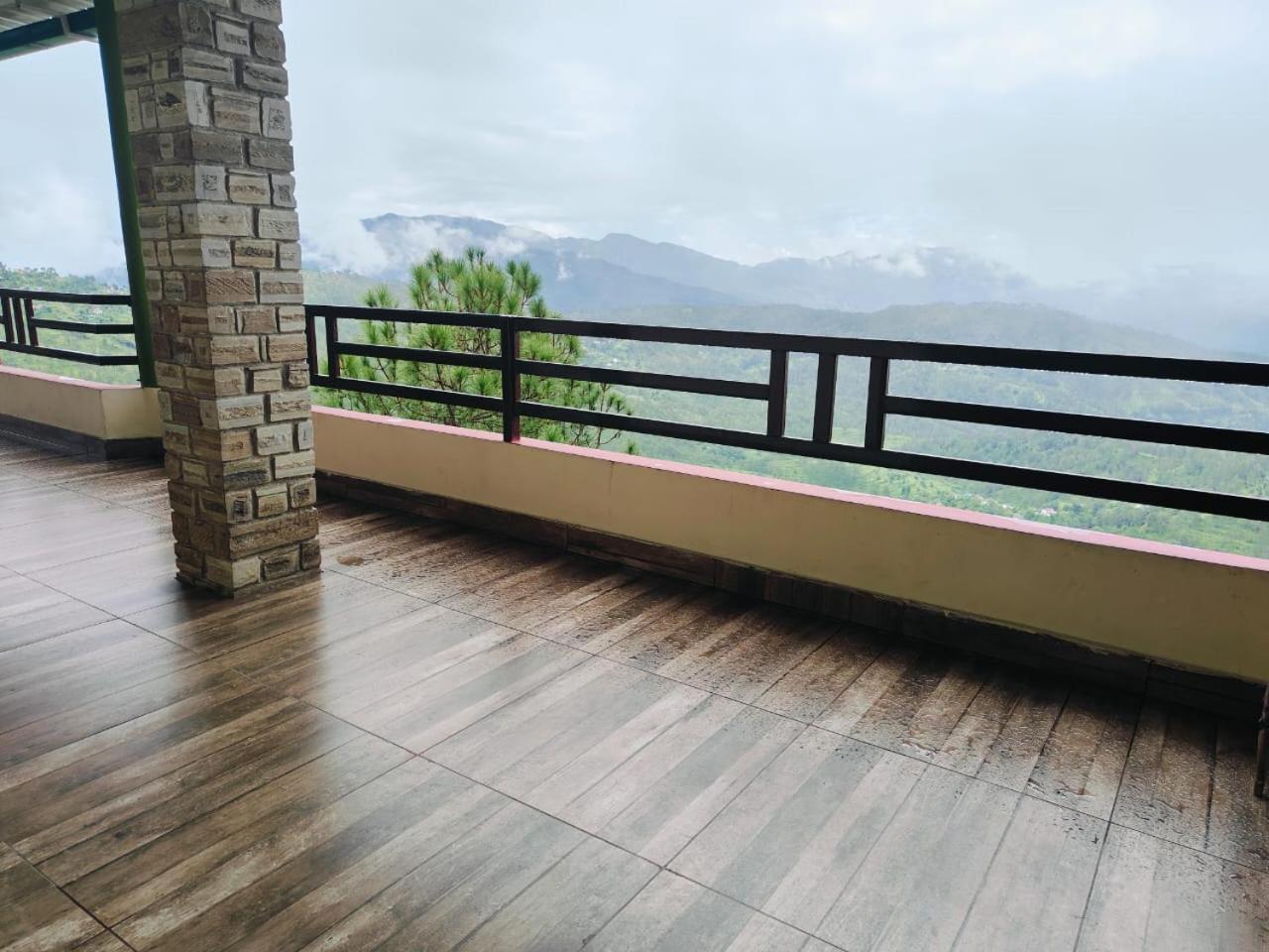 Rudra Retreat Otel Hawalbagh Dış mekan fotoğraf