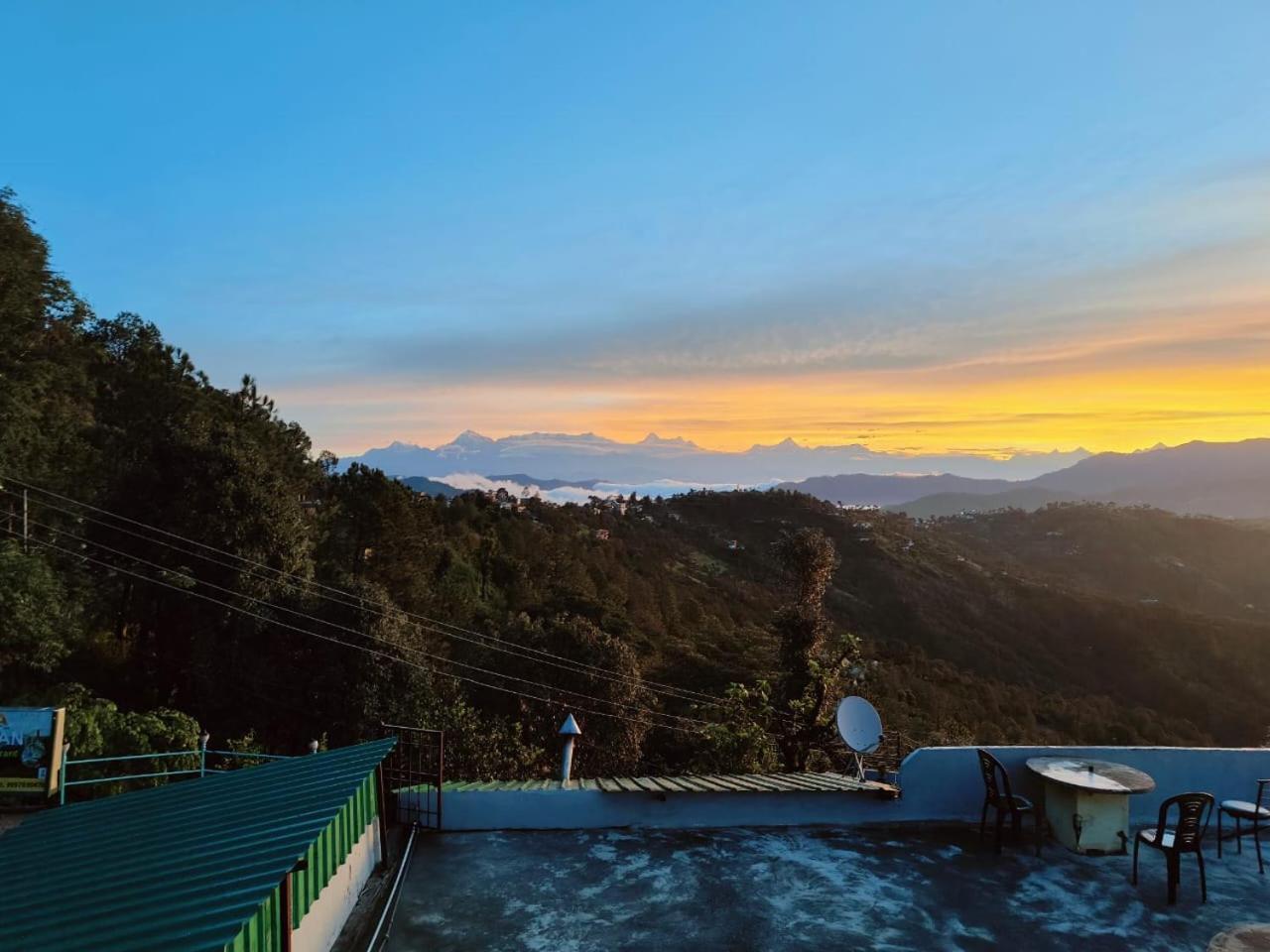 Rudra Retreat Otel Hawalbagh Dış mekan fotoğraf