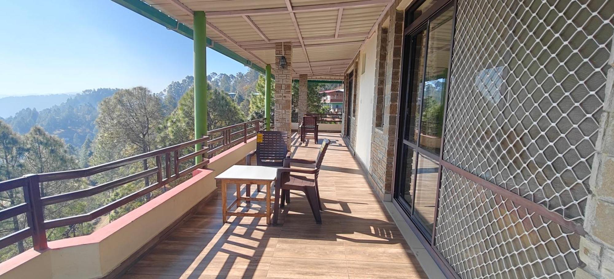 Rudra Retreat Otel Hawalbagh Oda fotoğraf